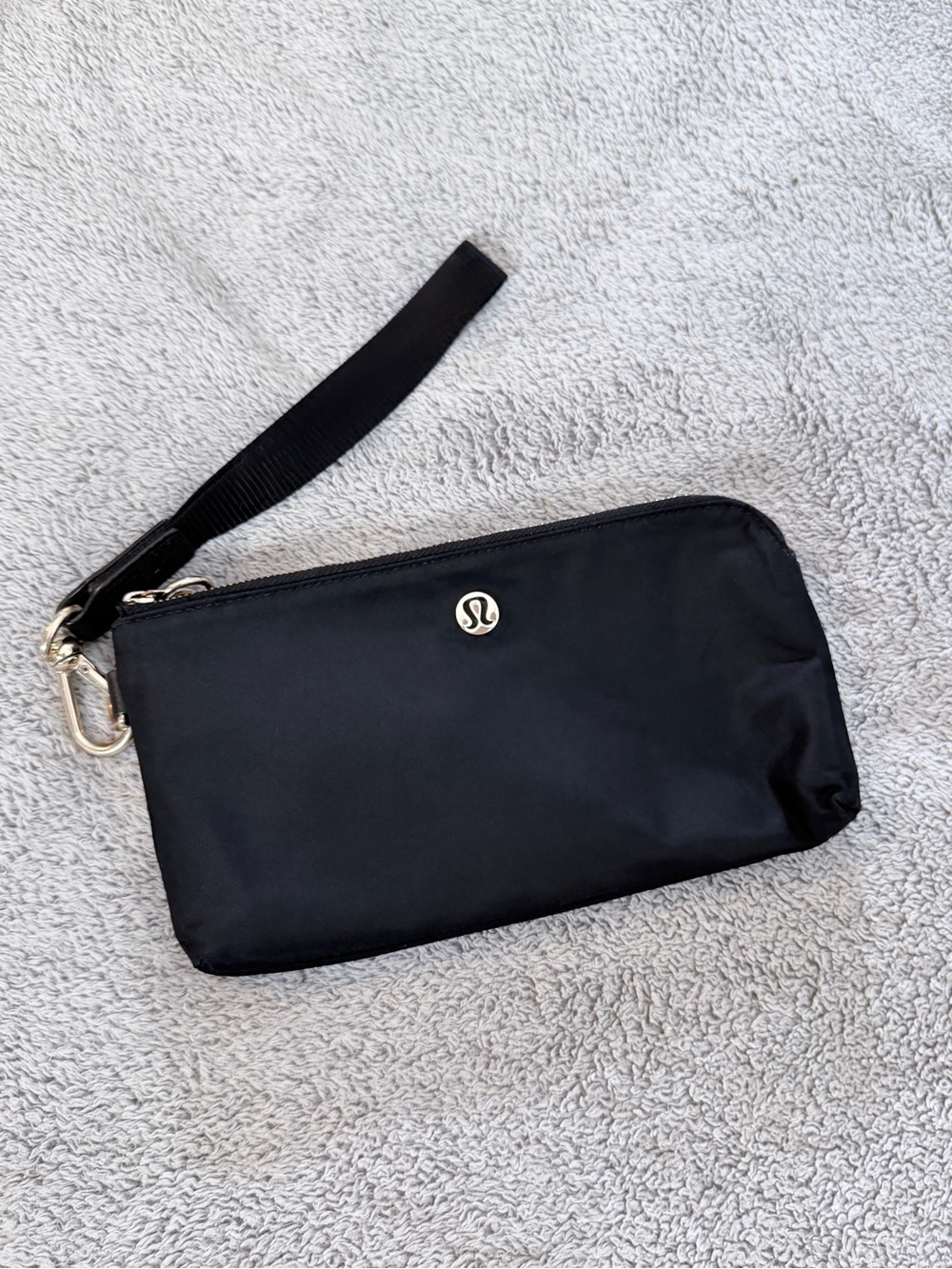 lululemon athletica curved wristlet black Now and Always pouch